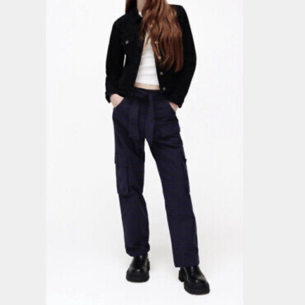 Zara plaid cargo pants with belt, size small